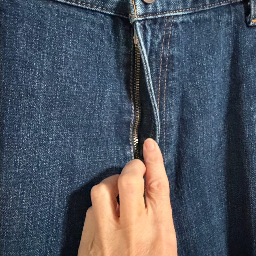 Tommy Hilfiger Men's Dark Blue Straight Jeans - Picture 6 of 16